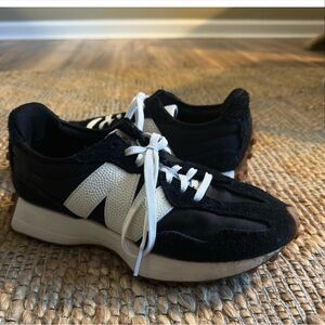 New Balance 327